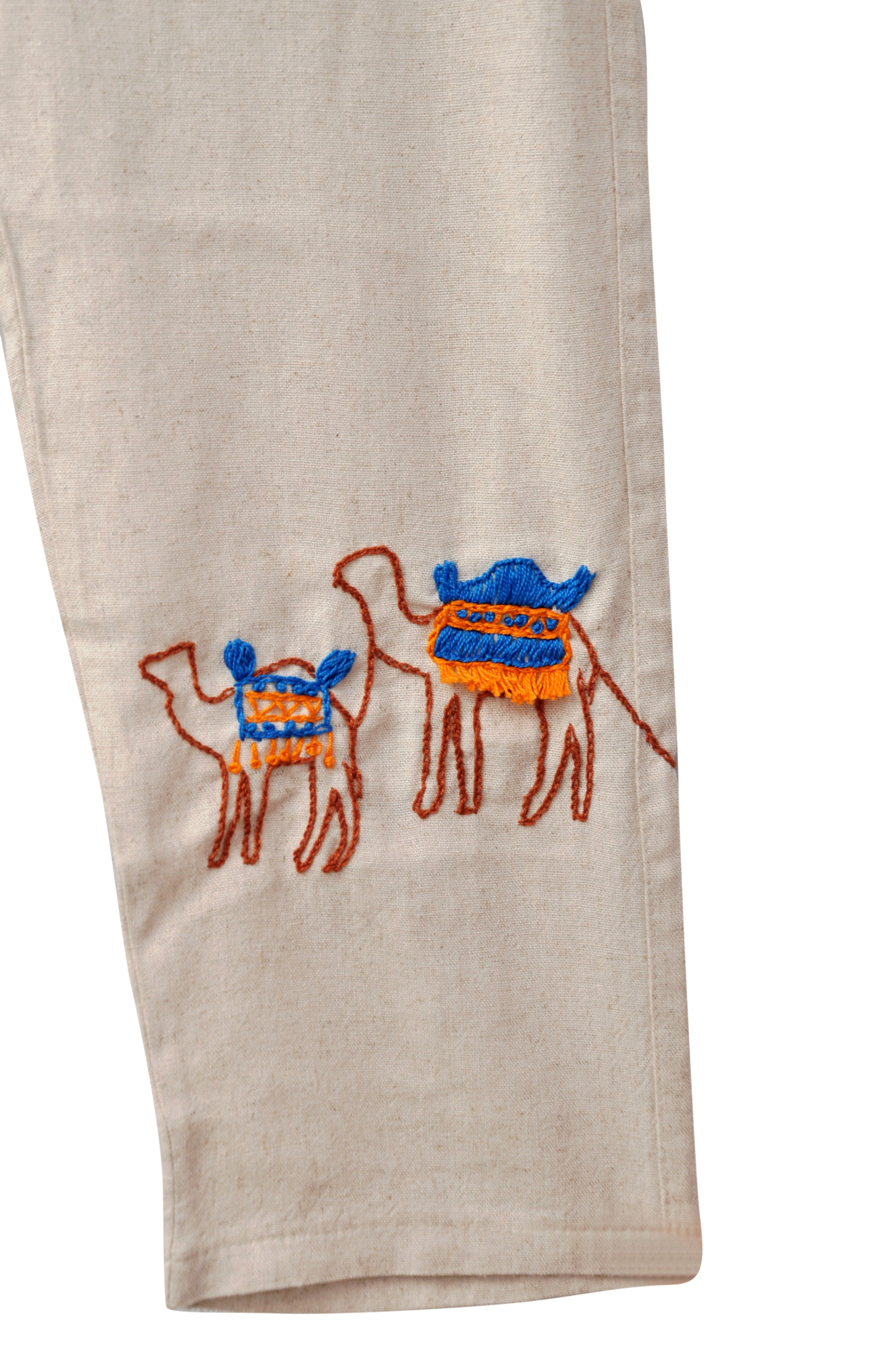 Giza Pants: Effortless Style, Ancient Inspiration. Your Everyday Adventure Starts Here.